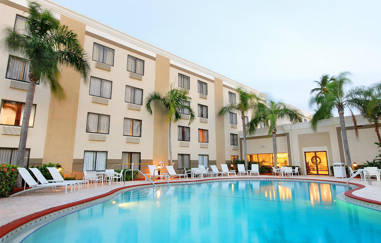 Holiday Inn - Fort Myers - Downtown Area, An Ihg Hotel Exterior photo